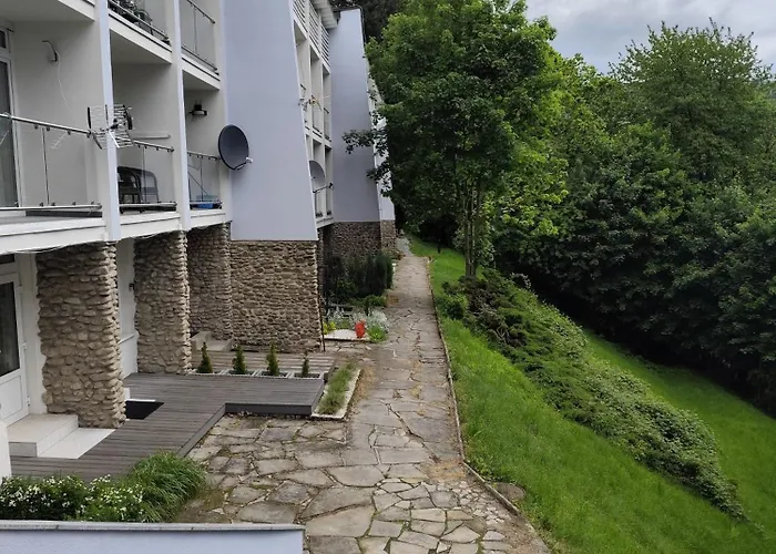 Mini Pod Rownica أوسترون